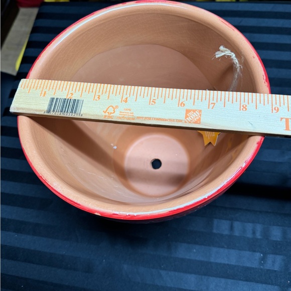 flower pot made in spain 9 inches tall - Picture 4 of 5